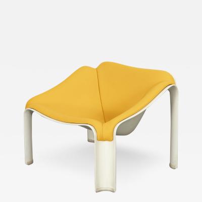 Pierre Paulin F300 Lounge Chair