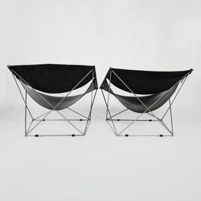 Pierre Paulin PAIR OF BUTTERFLY ARMCHAIRS F675 BY PIERRE PAULIN ARTIFORT 1963 