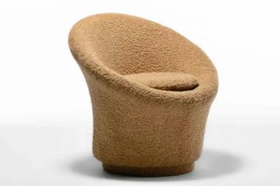 Pierre Paulin Pair of Modern 1970s Pierre Paulin Style Mushroom Swivel Chairs in Latte Boucl 