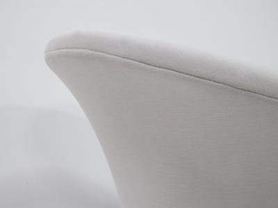 Pierre Paulin Pair of Mushroom armchairs