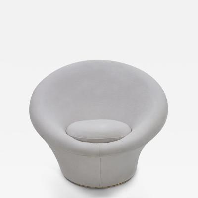 Pierre Paulin Pair of Mushroom armchairs