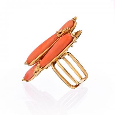 Pierre Sterl STERLE 18K YELLOW GOLD ELONGATED MULTI CORAL ESTATE RING