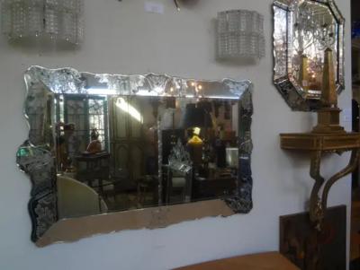 Pietro Chiesa Etched Scalloped Venetian Mirror by Pietro Chiesa