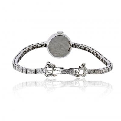 Platinum 1 50cttw Antique Round Dial Manual Diamond Watch