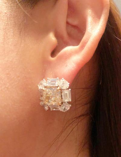 Platinum Colored Diamond and Diamond Ear Studs 11 60 Carat Total Diamond Weight