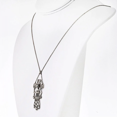 Platinum Edwardian Diamond Pendant Necklace