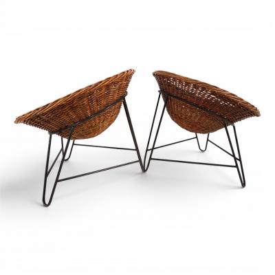 Pod Chairs Pair of Rattan Wicker Lounge Chairs on Metal Frame 1970