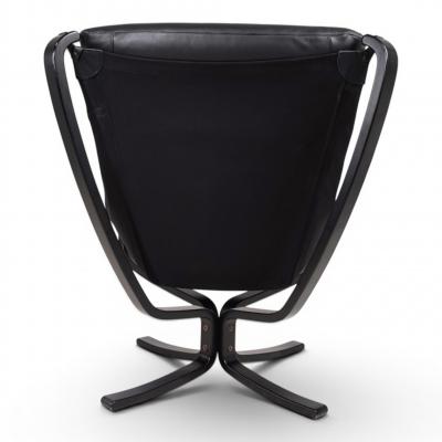 Poltrona Frau Poltrona Frau Viking Leather Lounge Chair by Sigurd Resell 1970
