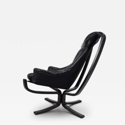 Poltrona Frau Poltrona Frau Viking Leather Lounge Chair by Sigurd Resell 1970