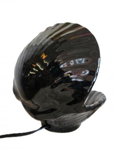 Porcelain Clamshell Lamp with Black Glaze