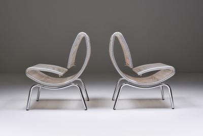 Post modern pair of easy chairs in chrome and plastic wire 1960s