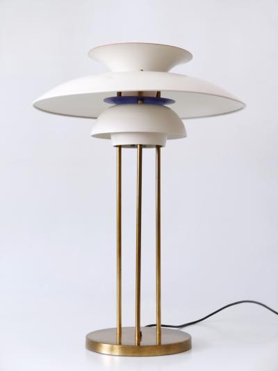 Poul Henningsen Mid Century Modern PH 5 Table Lamp by Poul Henningsen for Louis Poulsen 1960s