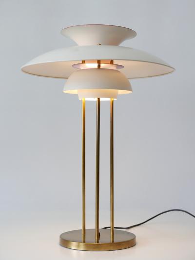Poul Henningsen Mid Century Modern PH 5 Table Lamp by Poul Henningsen for Louis Poulsen 1960s