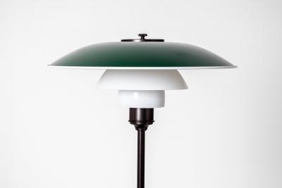 Poul Henningsen Poul Henningsen 3 1 2 2 1 2 Louis Poulsen Table Lamp