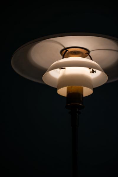 Poul Henningsen Poul Henningsen Table Lamp Model PH 4 3 Produced by Louis Poulsen in Denmark
