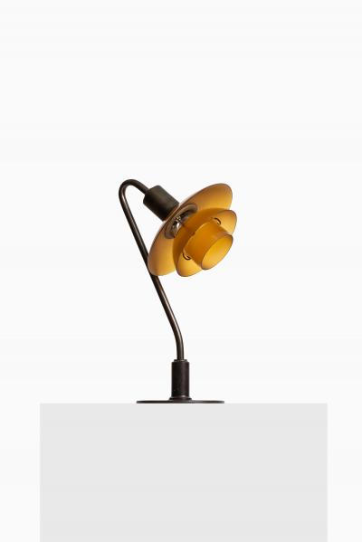 Poul Henningsen Table Lamp Model PH 2 2 Vinterg kken Produced by Louis Poulsen