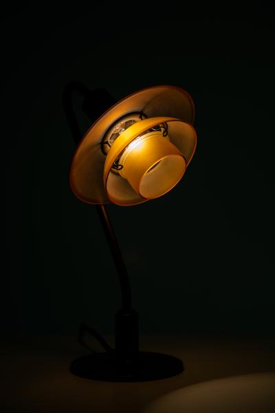 Poul Henningsen Table Lamp Model PH 2 2 Vinterg kken Produced by Louis Poulsen