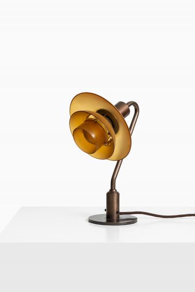 Poul Henningsen Table Lamp Model PH 2 2 Vinterg kken Produced by Louis Poulsen