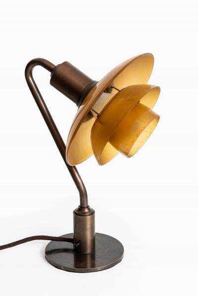 Poul Henningsen Table Lamp Model PH 2 2 Vinterg kken Produced by Louis Poulsen