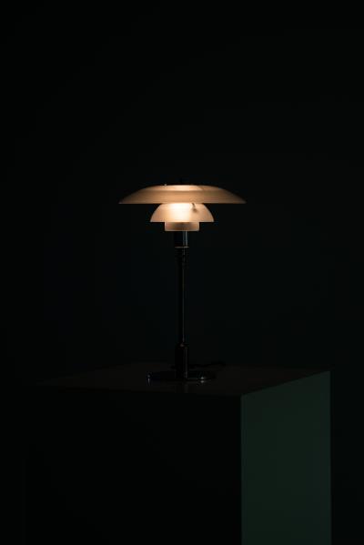 Poul Henningsen Table Lamp Model PH 3 2 Produced by Louis Poulsen