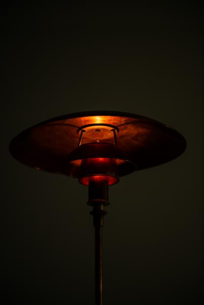 Poul Henningsen Table Lamp Model PH 3 2 Produced by Louis Poulsen