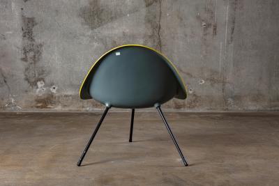 Poul Kj rholm Kjaerholm POUL KJAERHOLM TRIPOD CHAIR