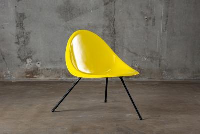 Poul Kj rholm Kjaerholm POUL KJAERHOLM TRIPOD CHAIR