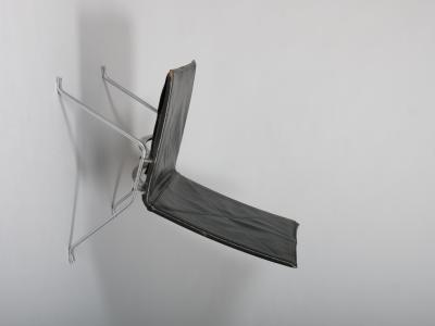 Poul Kj rholm Kjaerholm Poul Kjaerholm PK22 black leather lounge chairs for Fritz Hansen