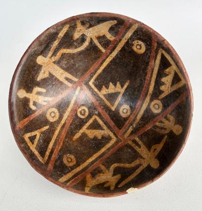 Pre Columbian Nari o Decorated Footed Pottery Bowl Collection Set of Four