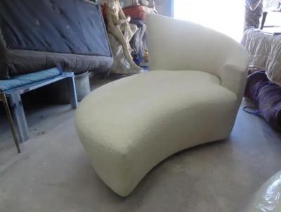 Preview Postmodern Curvaceous Sculptural Chaise