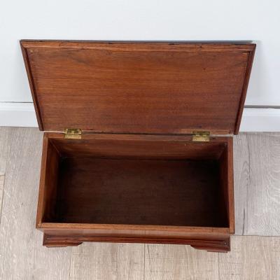 Provincial Small Chippendale Chest on Bracket Feet USA 18th or 19th century