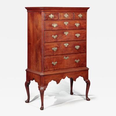 QUEEN ANNE CHEST ON FRAME