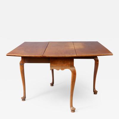 QUEEN ANNE DROP LEAF DINING TABLE