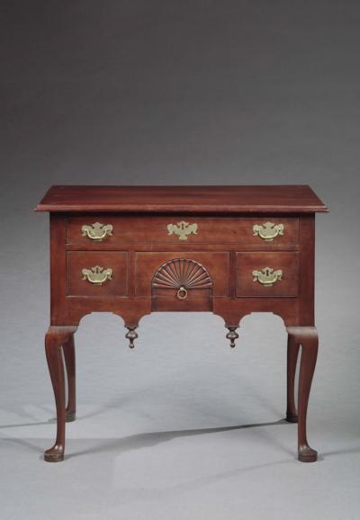 QUEEN ANNE LOWBOY