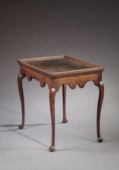 QUEEN ANNE TEA TABLE