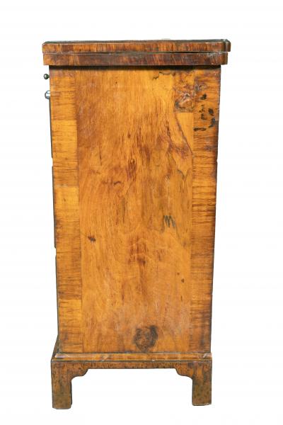 Queen Anne Burr Walnut Bachelors Chest