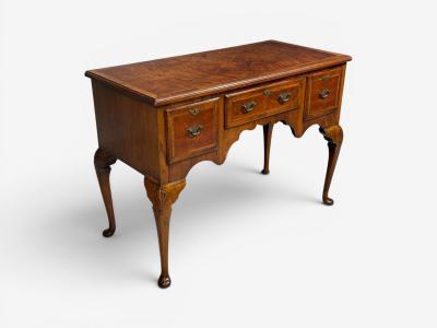 Queen Anne Lowboy Writing Desk Burl Crotch Mahogany Veneer Walnut England