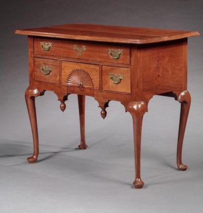 Queen Anne Lowboy with a Fan Carved Drawer