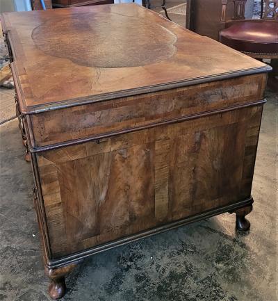 Queen Anne Style Pedestal Desk