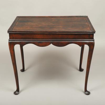 Queen Anne Tray Top Tea Table