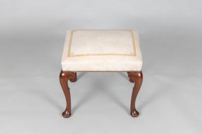 Queen Anne Walnut Stool