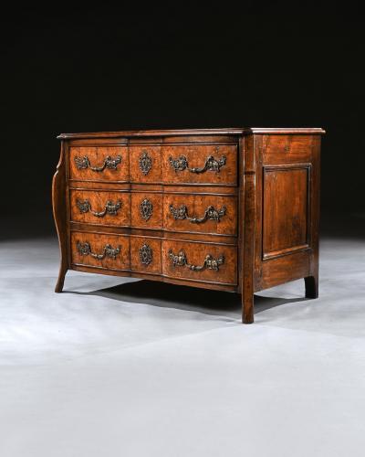 RARE EARLY 18TH CENTURY LOUIS XV PROVINCIAL BURR ELM MAZARIN COMMODE
