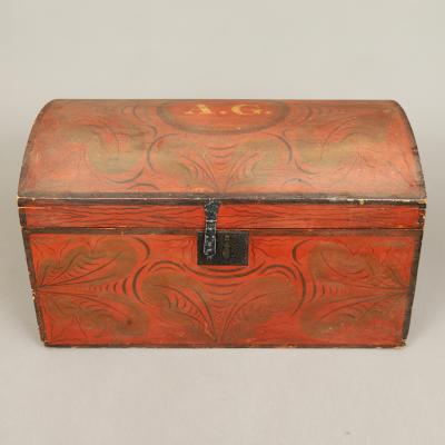 RARE LARGE SIZE DOME TOP PAINT DECORATED BOX