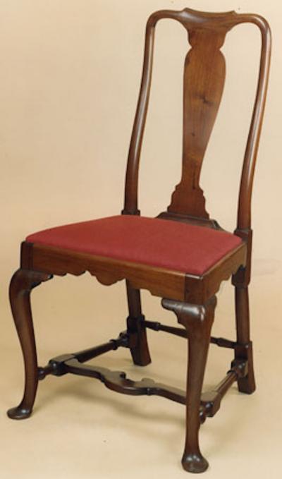 RARE QUEEN ANNE SIDE CHAIR WITH ROUNDED STILES AND A FLAT STRETCHER