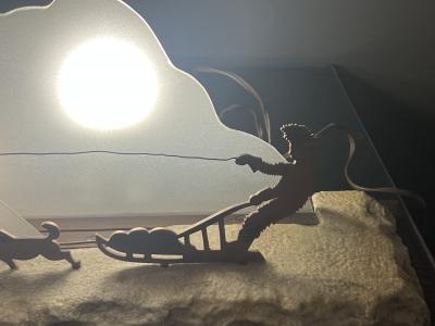 RARE UNIQUE ART DECO ESKIMO WITH SLED DOGS ALASKAN LANDSCAPE SCULPTURAL LAMP