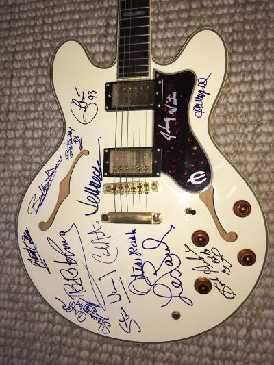 ROCK AND ROLL LEGENDS AUTOGRAPHED GUITAR