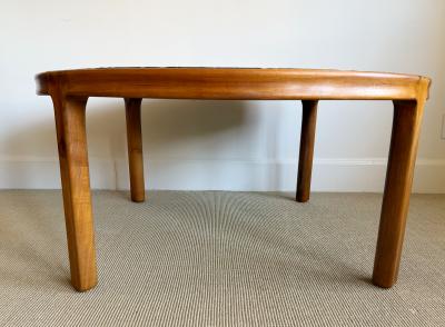 ROUND LOW TABLE WITH STONE TOP