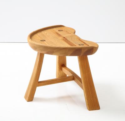 Ragnvald Krogen s Norwegian Pine Stool Krogen s M bler Ca 1950s