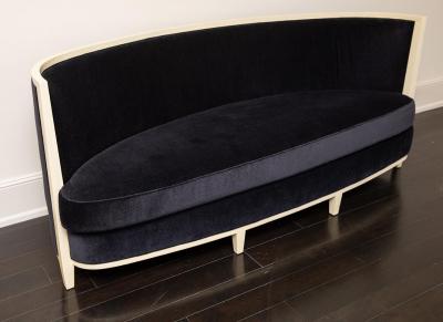 Ralph Pucci Andr e Putman Ralph Pucci International Crescent Moon Sofa