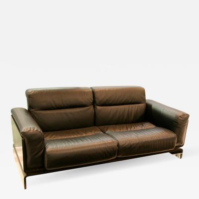 Raniero Aurelis Jai Pong Sofa